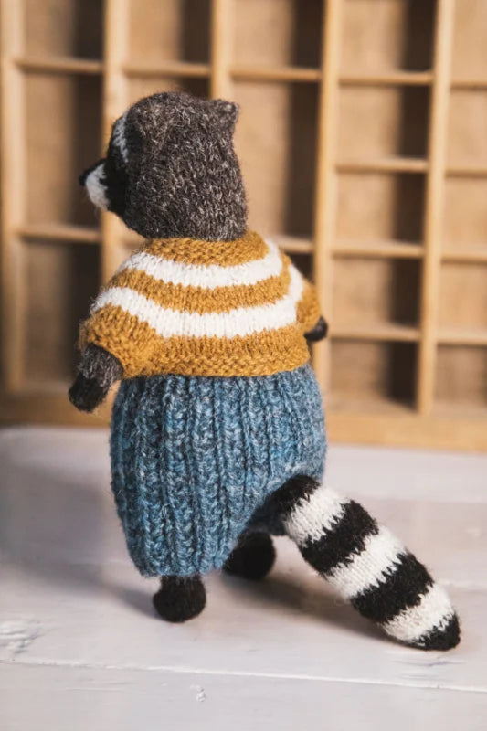 Mouche & Friends - Seamless Toys to Knit and Love